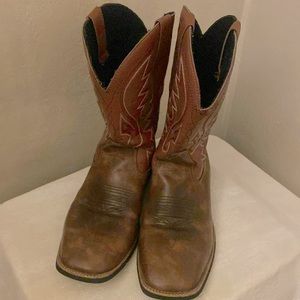 Brown Square Toe Boots/ Botas cafes punta cuadrada